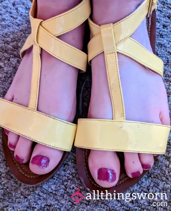 5 Pictures Of My Gorgeous Feet 👣👣👣👣👣🤩🤩🍆🍆🍆