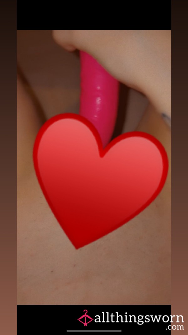 5 Wet Shaven Pu**y Pics Including Di**o
