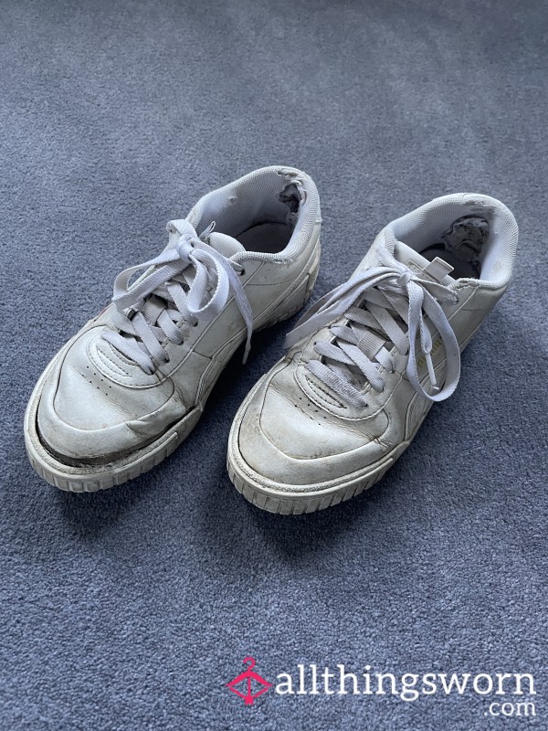 5 YEAR OLD Women’s Size 4 Puma Trainers
