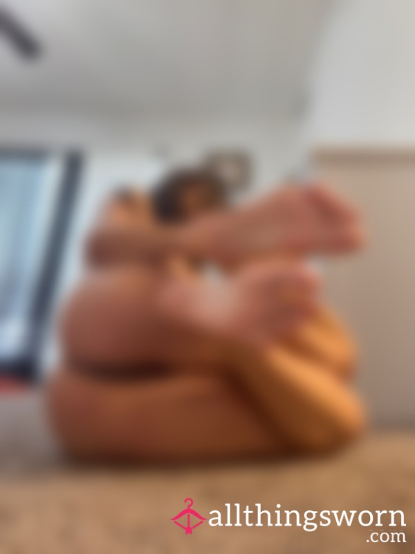 50 Feet Pics