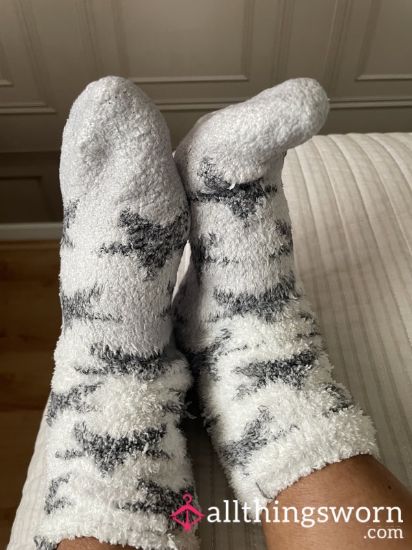 6 Day Used Fluffy Socks