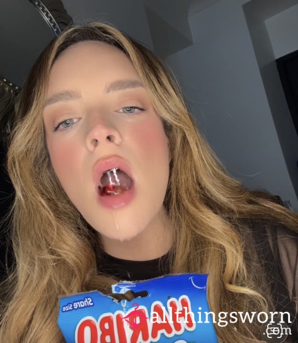 6 Mins Chewing Haribo Rings Very Close Up Lots Of Sp*t No Sound
