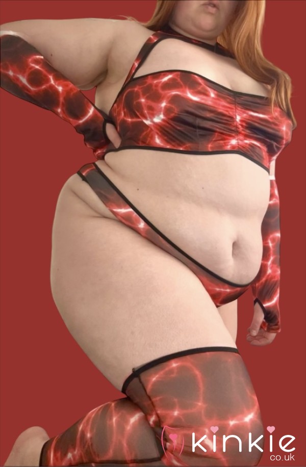 🔥 6 Piece Red Lightning Plus Size Lingerie Set With Gloves, Leg Covers And A Thong 🔥