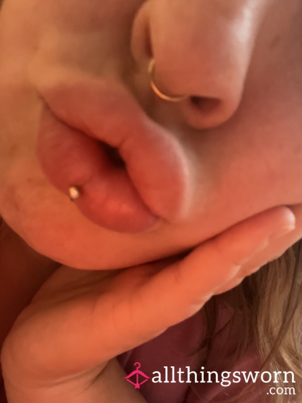 6 Second Video Of Sp*t Dangling From My Lips 💋