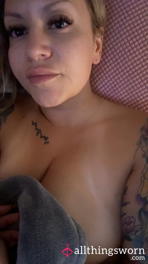 6 Spicy Photos, 32DDD Tits, Natural & Pierced