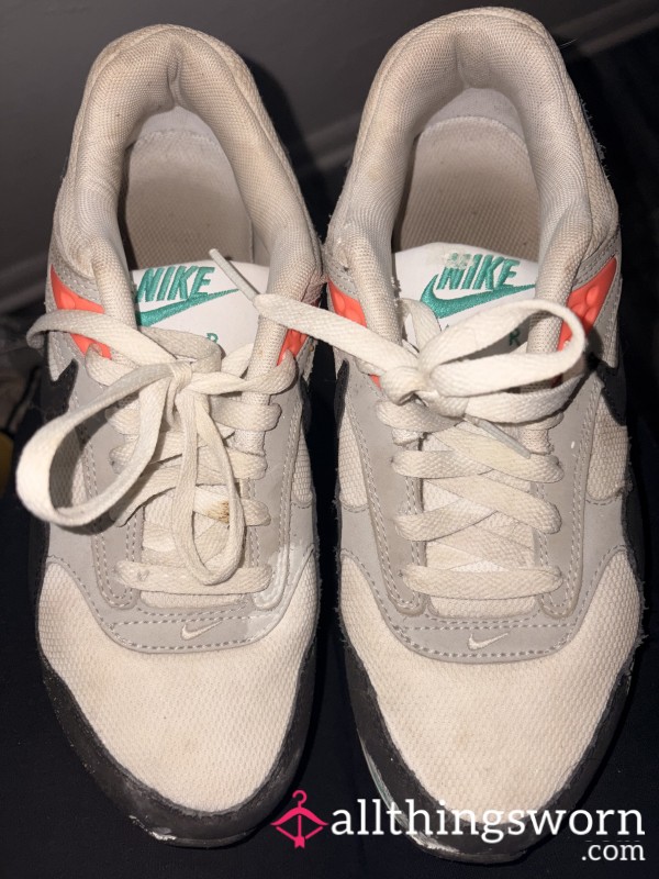 6-Year Worn Air Max Sneakers 😈 Well-Loved, Broken In, Full History