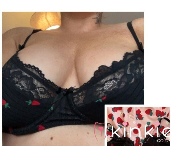 🖤 7 Day Wear Black Strawberry Bra 🖤