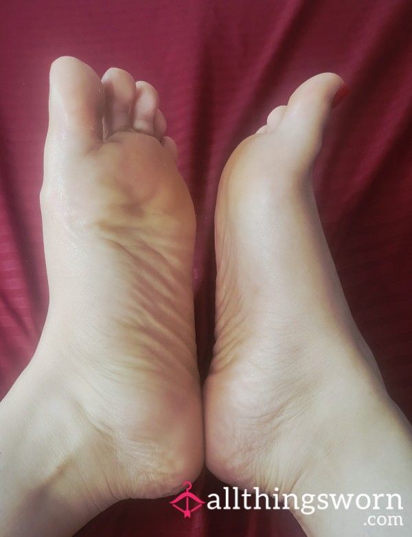6 Feet Pics, Red Nail Polish, Feet Only (no Body)