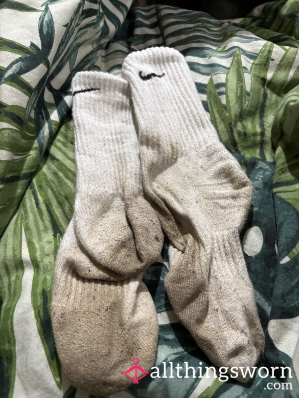 7 Hour Hike After Getting Fresh Pedicure, Smelly Muddy Socks!!