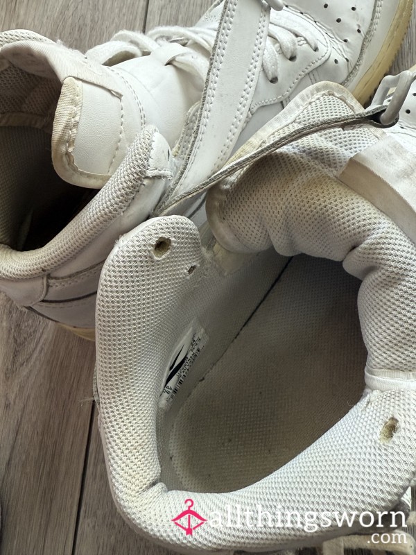 7 Yr Old Nike Airforce 1 Mids 🤍 WELL WORN