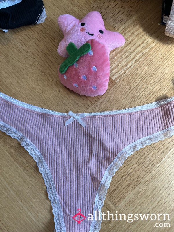 **SOLD** 8 Hours Under My Skirt Plain Cotton Gstring Aussie PAWG