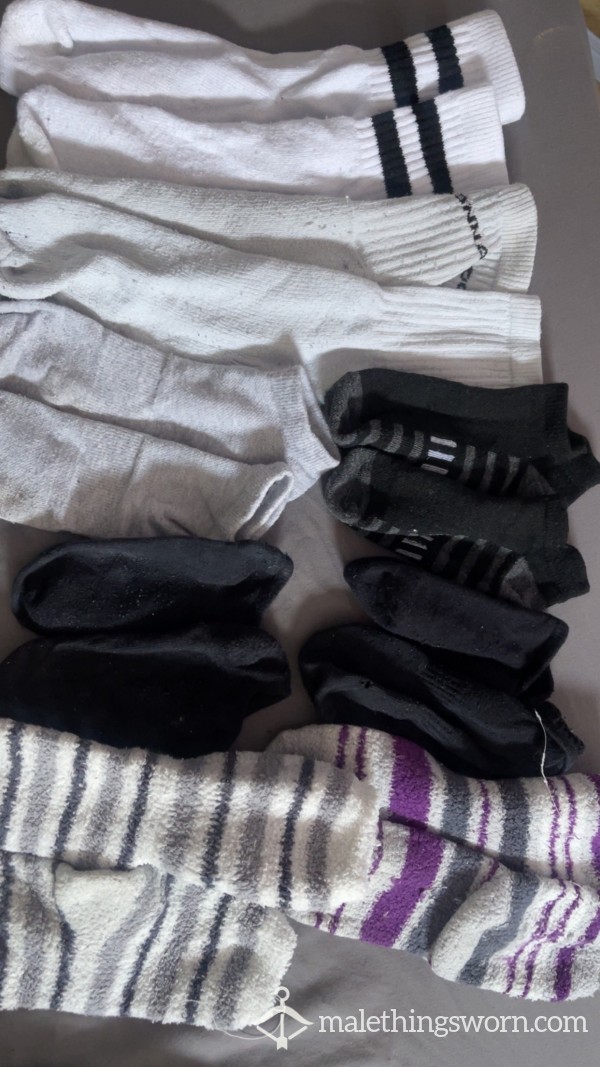 8 Pairs Of Socks To Choose From