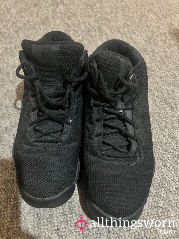 8+ Years Trainers (size 3)
