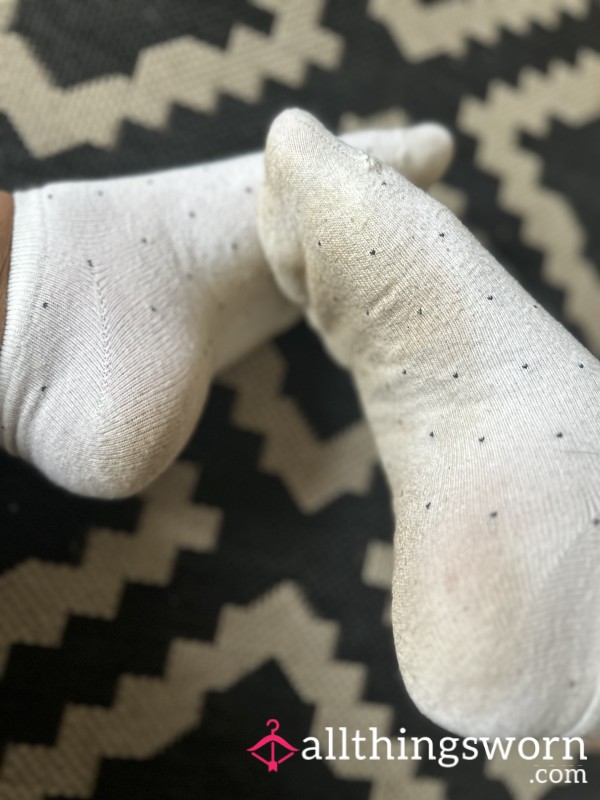 A Good Arch In Dirty Ankle Socks 🧦😝