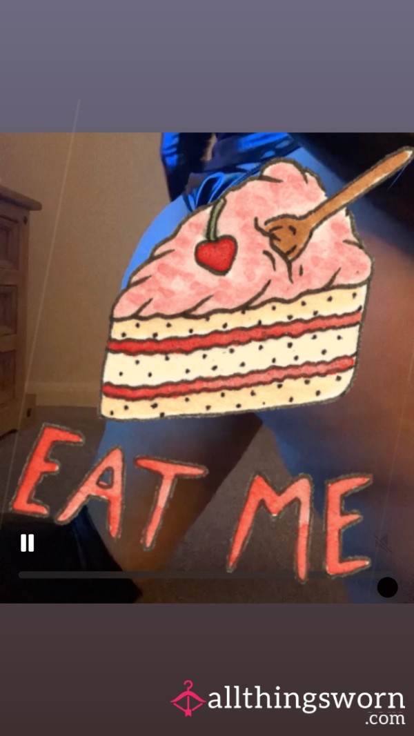 A Lil Sneak P**k😉😈