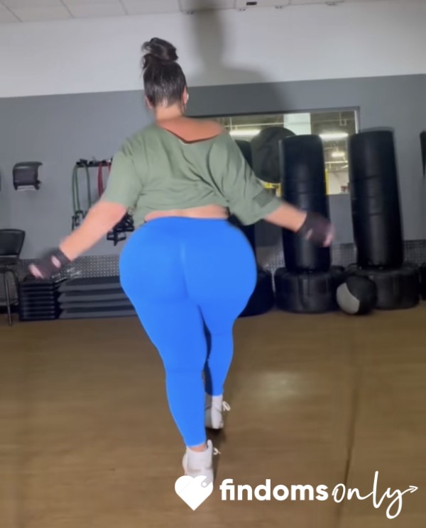 A Little Booty Shake Has A Premium Price, Piggy 💋