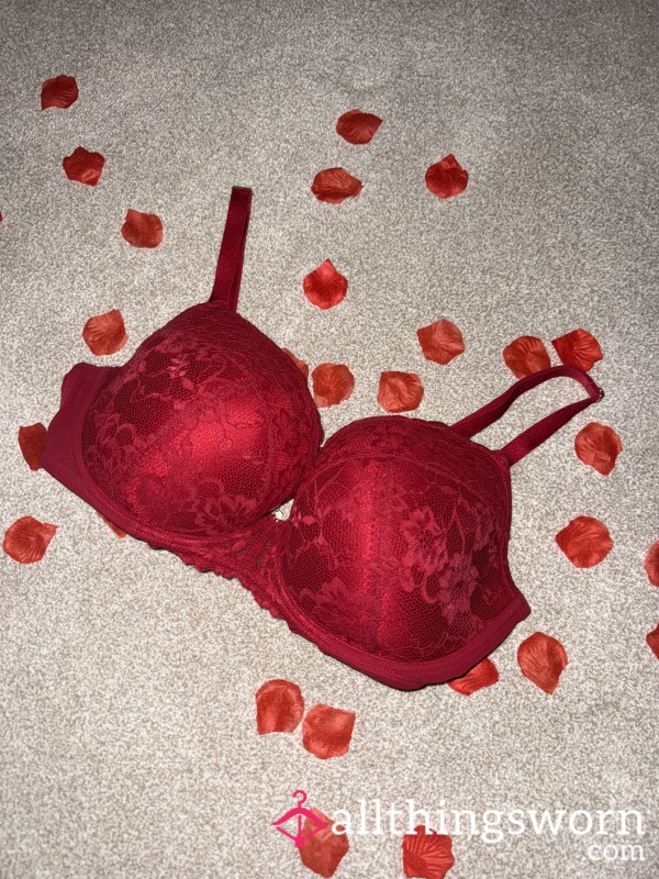 A Little Piece Of Temptation 😈