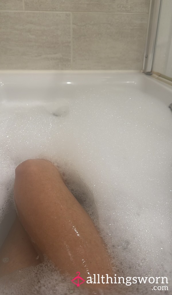 A Slow, Seductive 1-minute Tease Just For You 💋