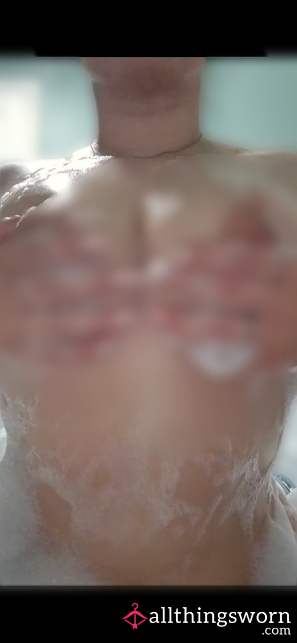 A Very Booby Bubble Bath