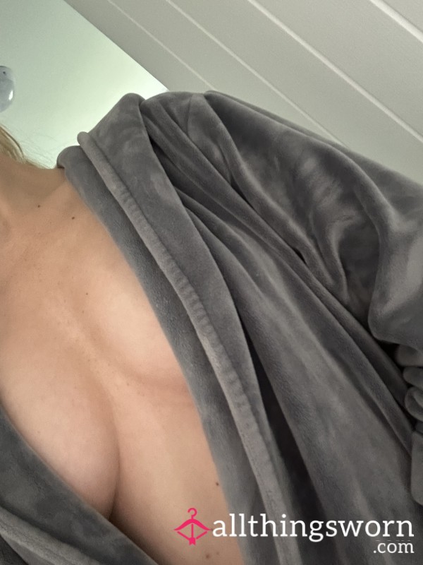 A Well Loved & Lived In Dressing Gown!