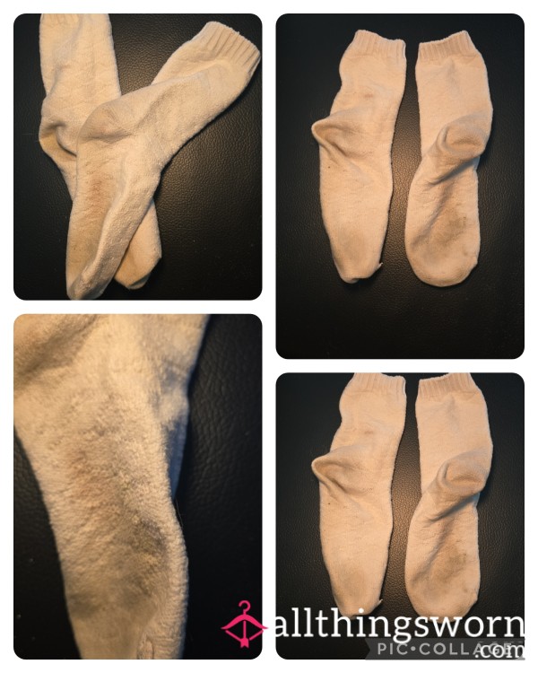 Absolutely 💯 The Smellist Socks Ladieesherrie Owns