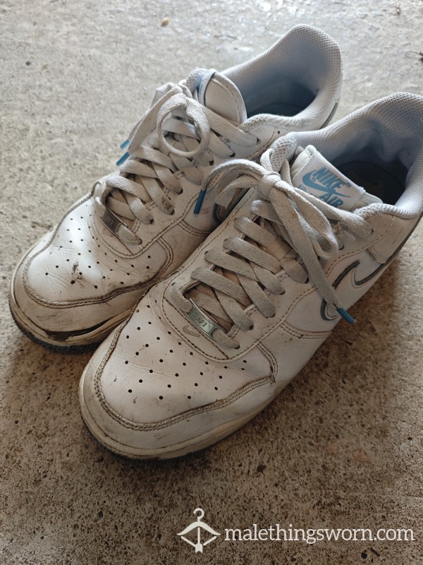 Absolutely Trashed Smelly Nike Air Force