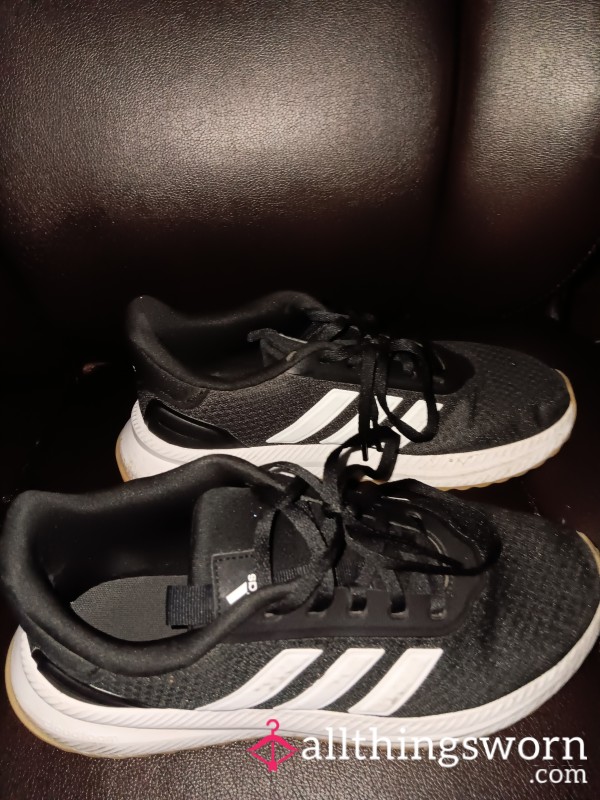 Adidas Sneakers
