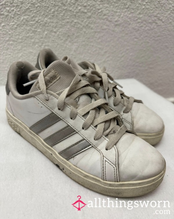 🌸SOLD🌸Adidas Superstars Silver😍😈|well-worn