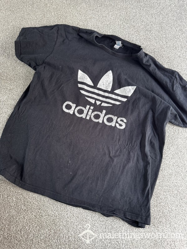 Adidas Tshirt