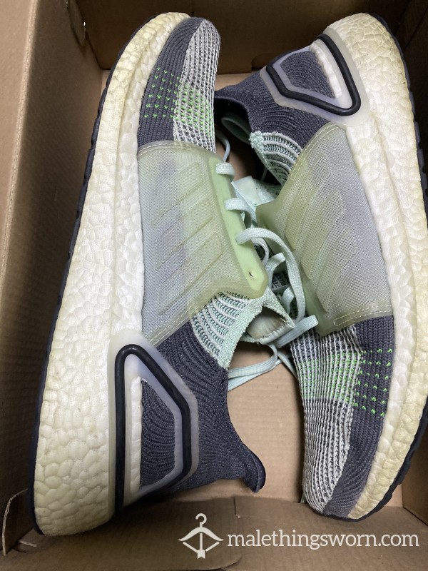 Adidas Ultraboost US10 Smelly And Used