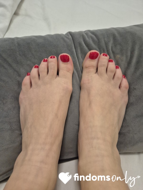 Admire My Feet