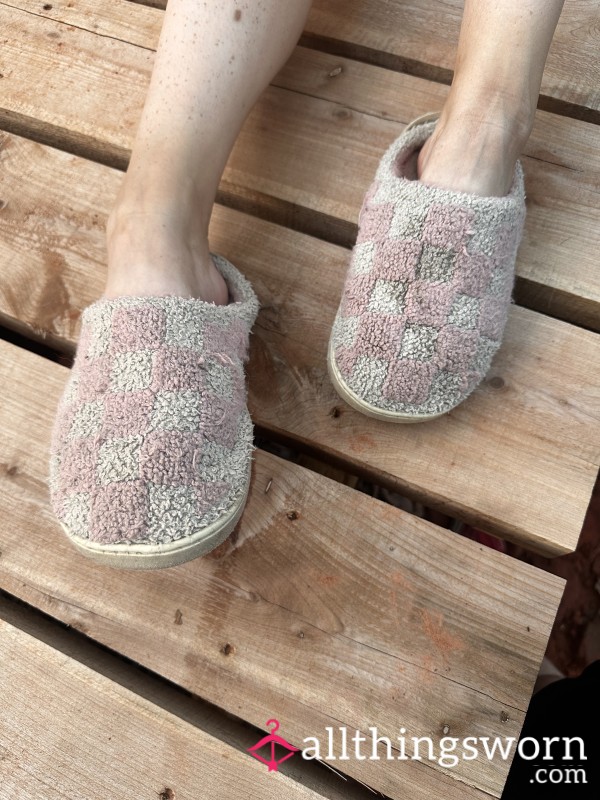 Aeropostale House Shoes