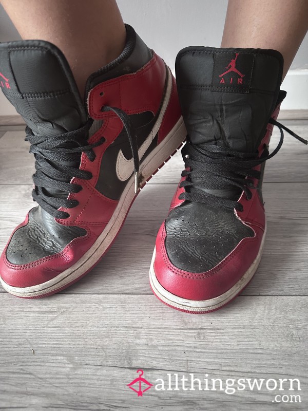 Air Jordan’s Waiting For Custom Content!