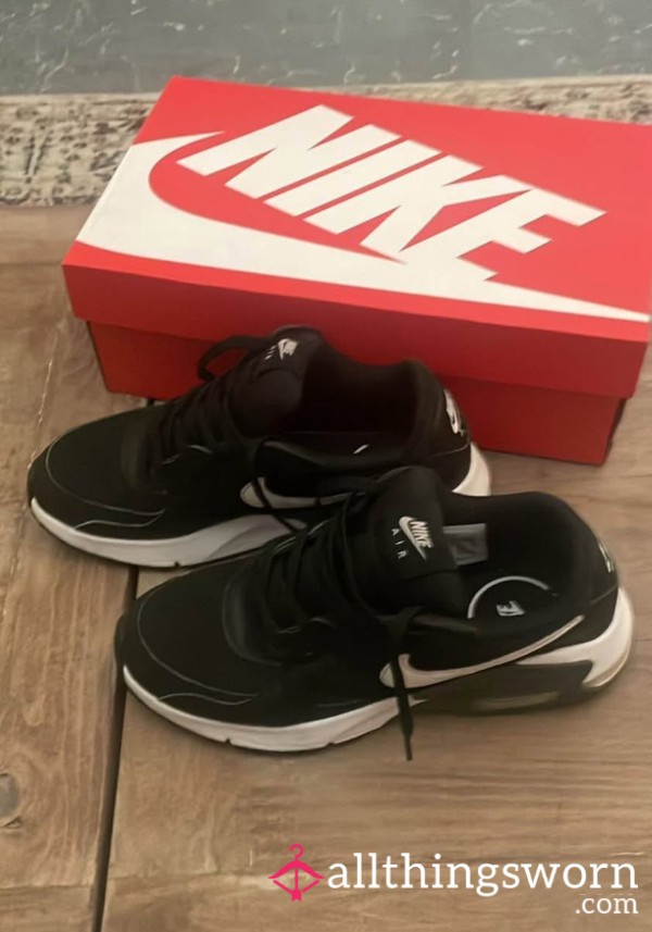Air Max Used Sneakers
