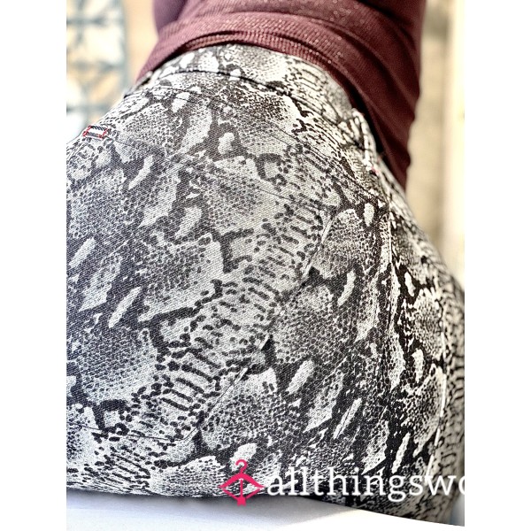 Alice + Olivia Good Snake 🐍 Print High-Rise Skinny Jeans