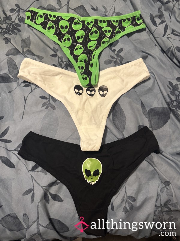 Alien Cotton Thongs