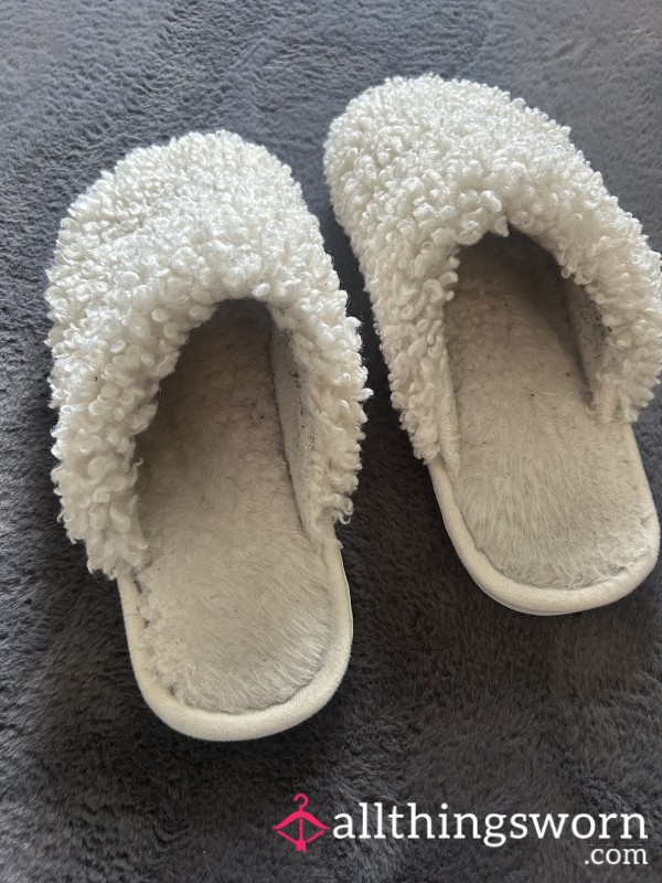 Aliyah’s Fluffy Slippers
