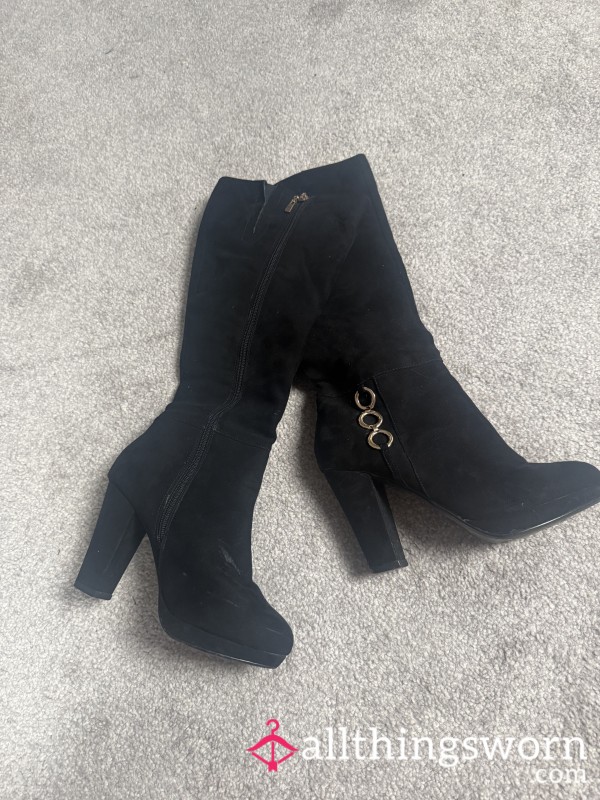 A Gallery Of All My Shoes