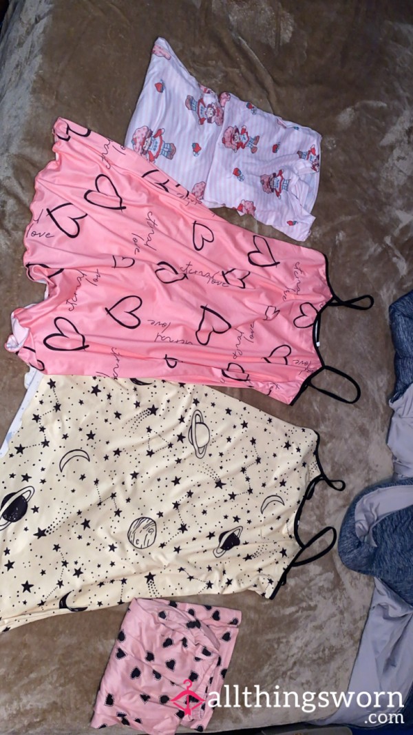 ⭐️All Pajamas Available For Wears⭐️