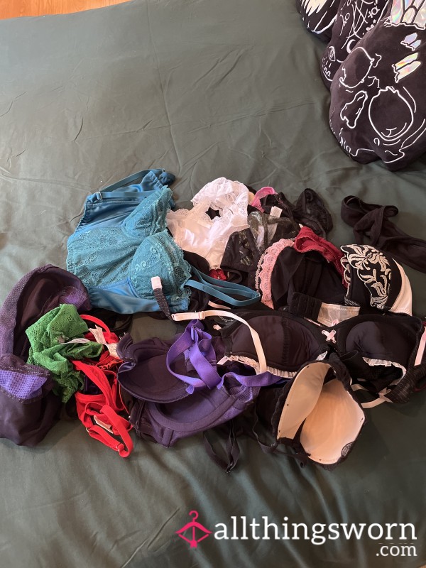 ALL THESE ITEMS ARE £4 Each!!!!! Sale Today Only Or Being Thrown Away