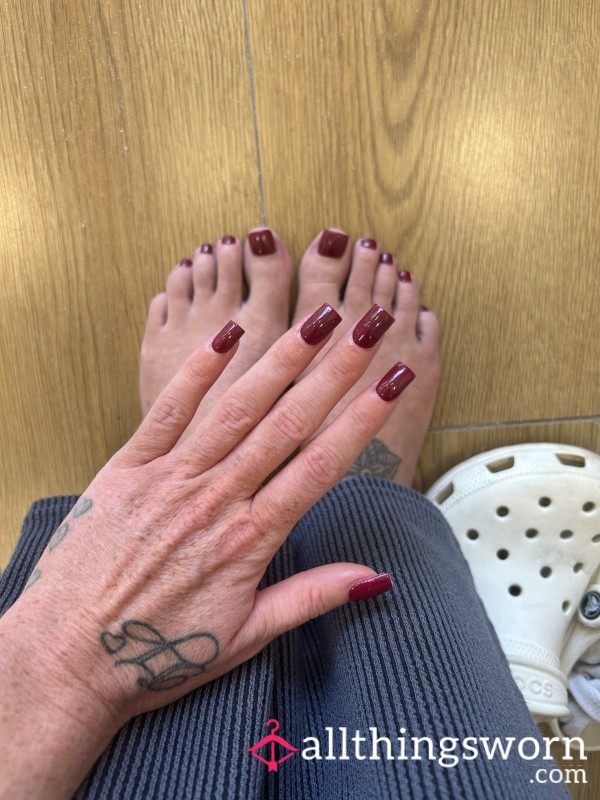 All Things Toes 🦶😏