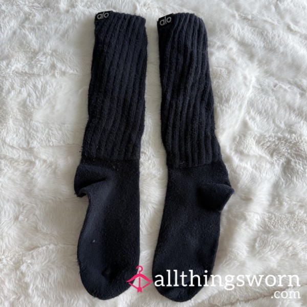 Alo Yoga Black Ribbed Slouch Crew Socks
