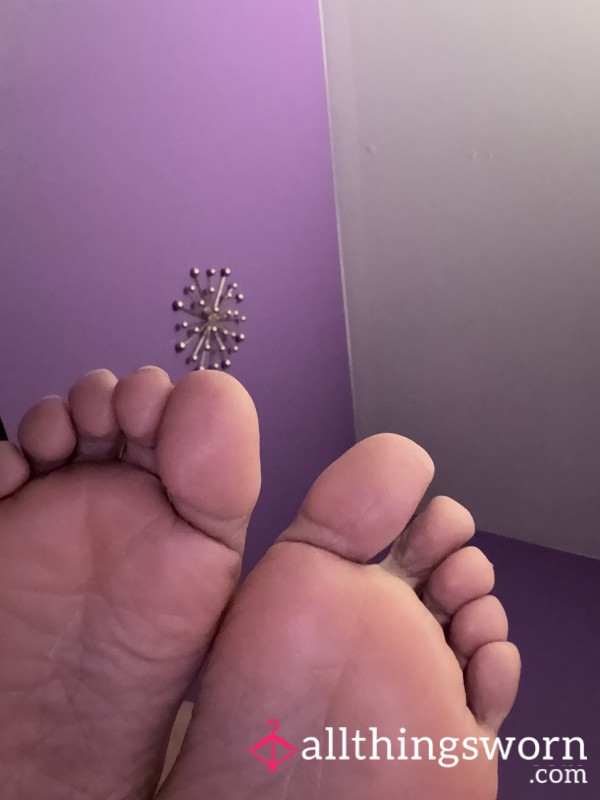 Alone Time With My Feet 🖤 Foot Pov