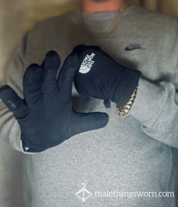 🧤 North Face Gloves Worn By An ALPHA ROADMAN! 🥊