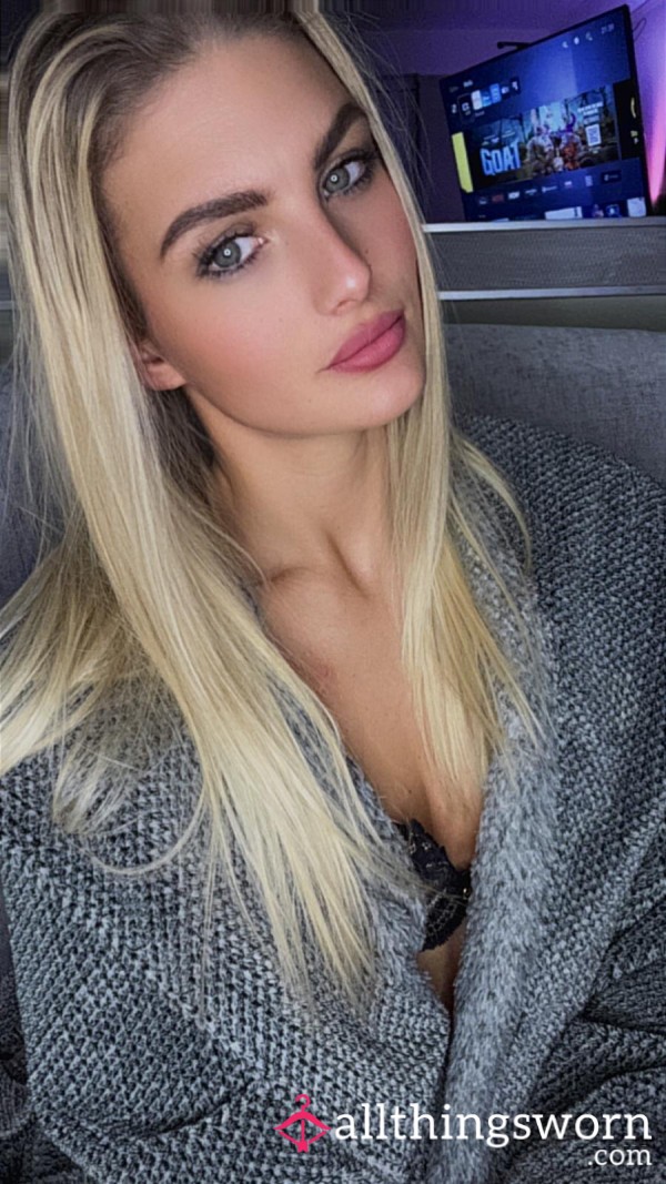 Alpha Wanking Himself Of To C*m