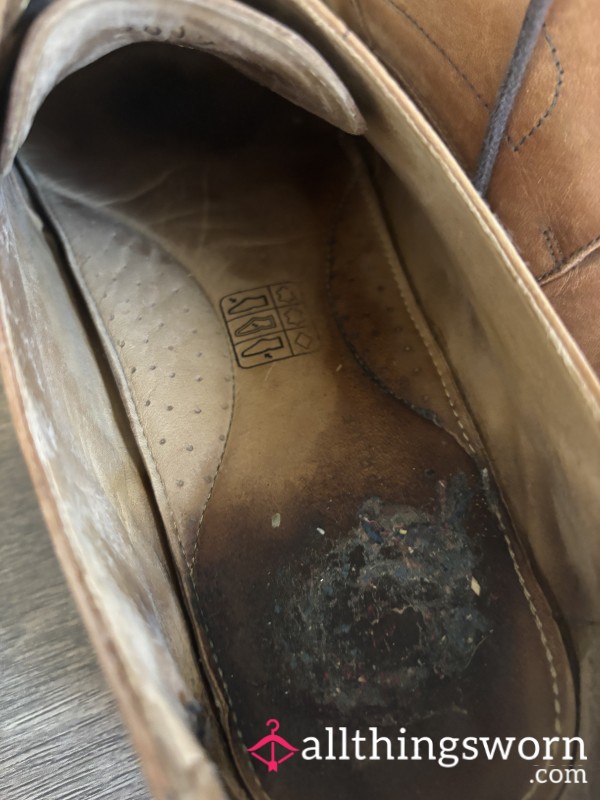 Alphas Trashed Size 14 Work Shoes