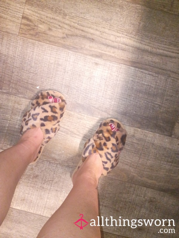 Animal Print Fuzzy Slippers