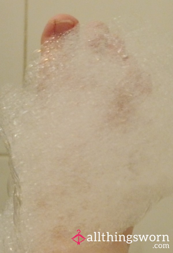 Another 5 Minute Video Of Feet In Bubble Bath