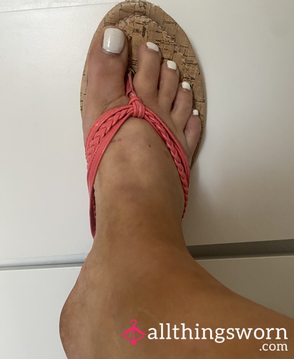Another Fave Of Mine 👸🏼 Cute Orange Flip Flops 🩴