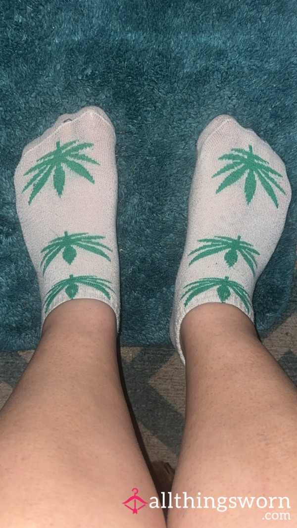 Any 💨 Out There?! How Long Do I Wear These For You?!